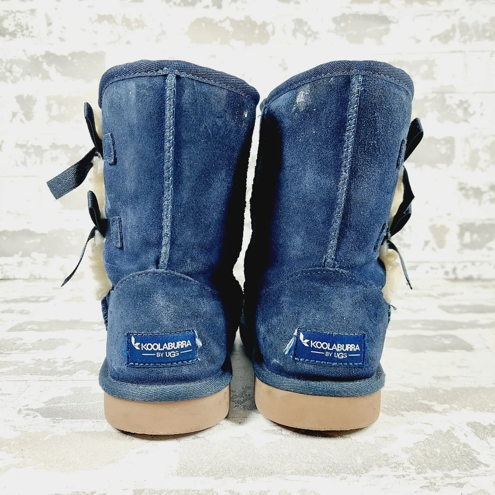 Koolaburra by Ugg Navy Blue Suede Bow Pull On Round Toe Comfortable Boots V711